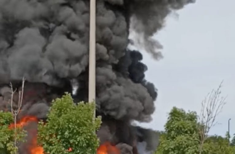 Két gépkocsi lángolt Maglódon