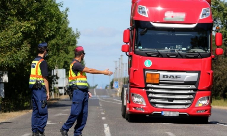 A múlt héten a rendőrség a nehéz tehergépjárműveket ellenőrizte