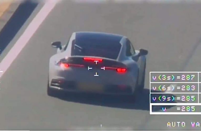 285 km/h 120 helyett – a rendőrök őrizetbe vették a Porsche sofőrjét!