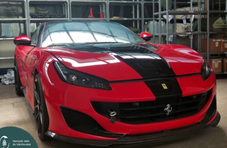 NAV árverésen egy Ferrari