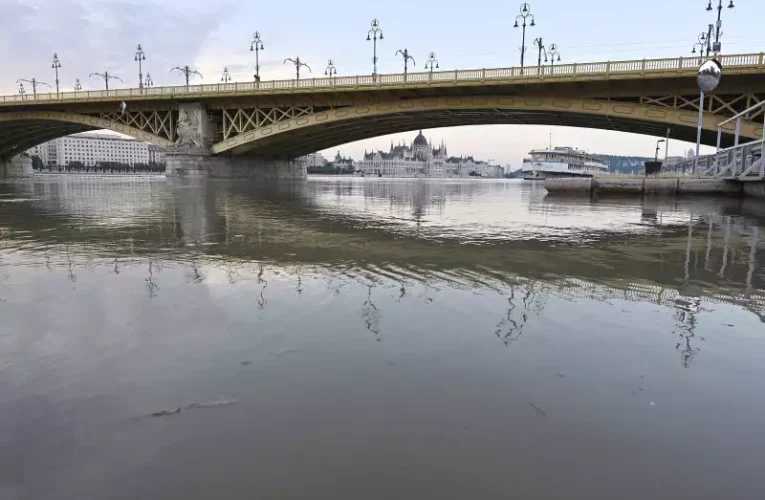 Beköszönt a káosz a Margit hídon