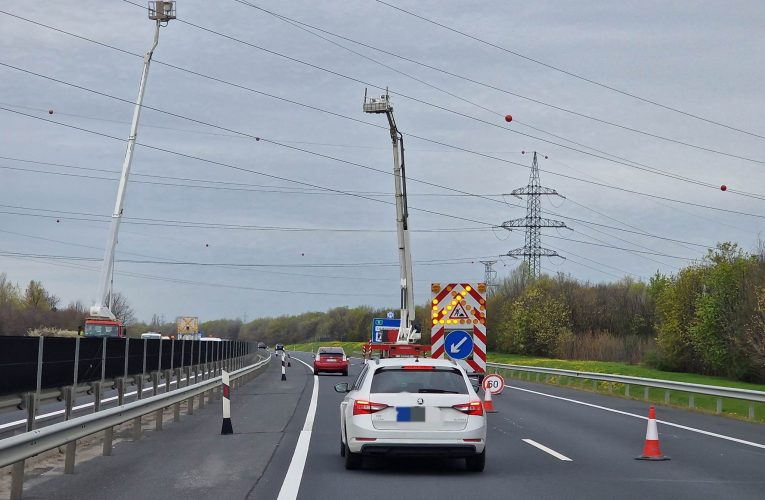 Kilométeres torlódásokra készüljön, aki ma útnak indul