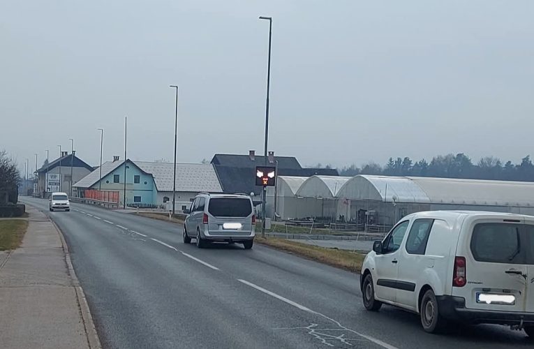 Új kijelzőt tesztel a Közlekedésbiztonsági Ügynökség