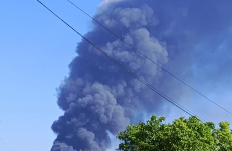 Kigyulladt a szemét egy hulladéklerakó telepen