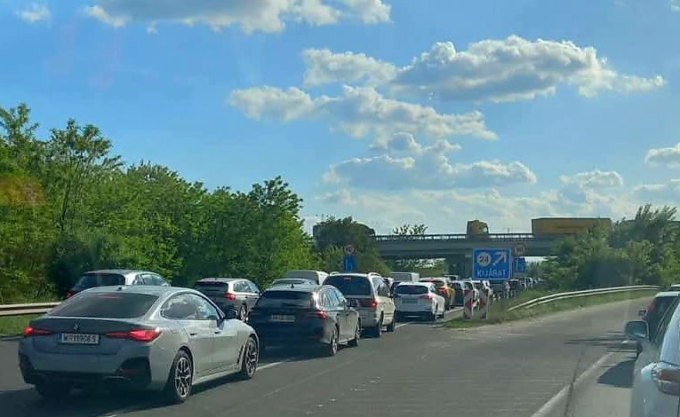 Összeütközött két gépkocsi