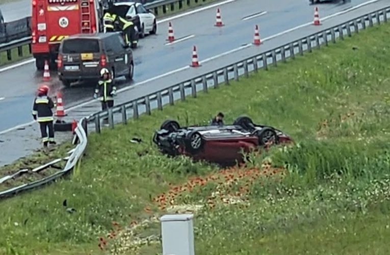 Összeütközött két gépkocsi