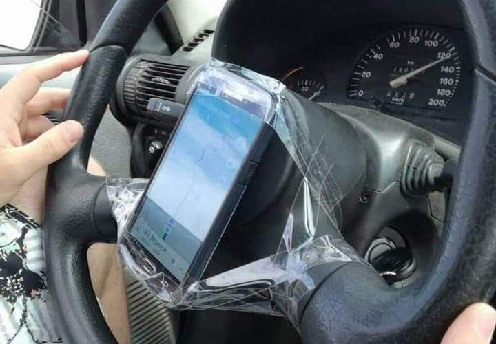 Tilos lesz mobilozni és zenét hallgatni