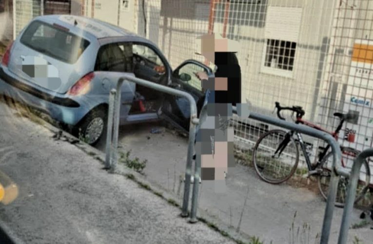 Lesodródott az úttestről