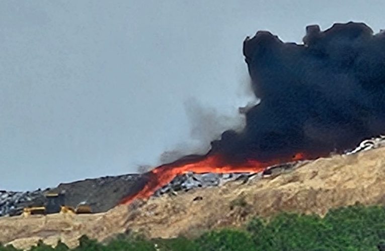 Kigyulladt a szeméttelep Kecskemét külterületén