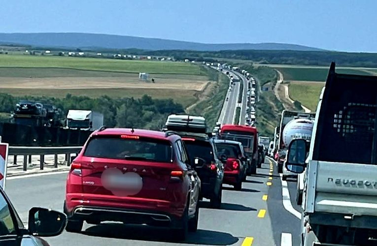 Elhasalt az M1-es autópálya