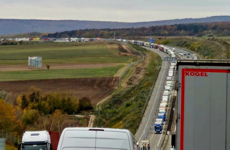 Autópálya-kabaré, pénteki kiadás!