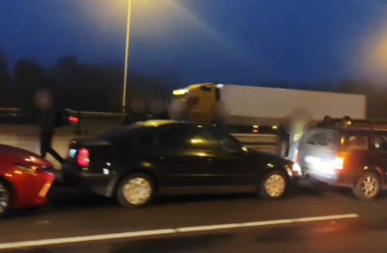 Ráfutásos baleset történt