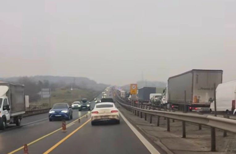 Megnövekedett menetidőre kell számítani!