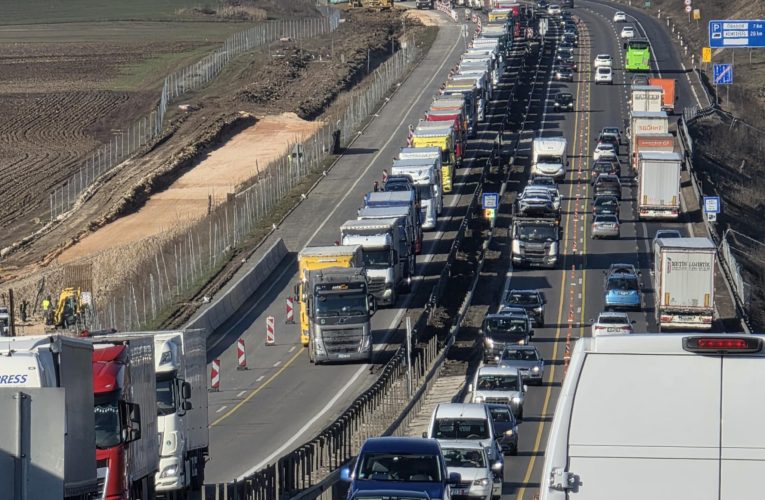 Szabályos pihenő vagy forgalomlassító kényszermegoldás?