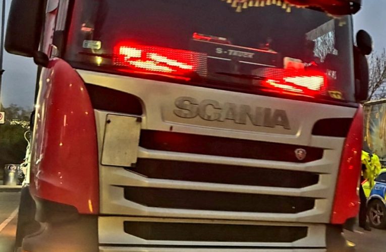 Egy kiegészítő, ami miatt már a rendőrök is félreállítják a kamionosokat