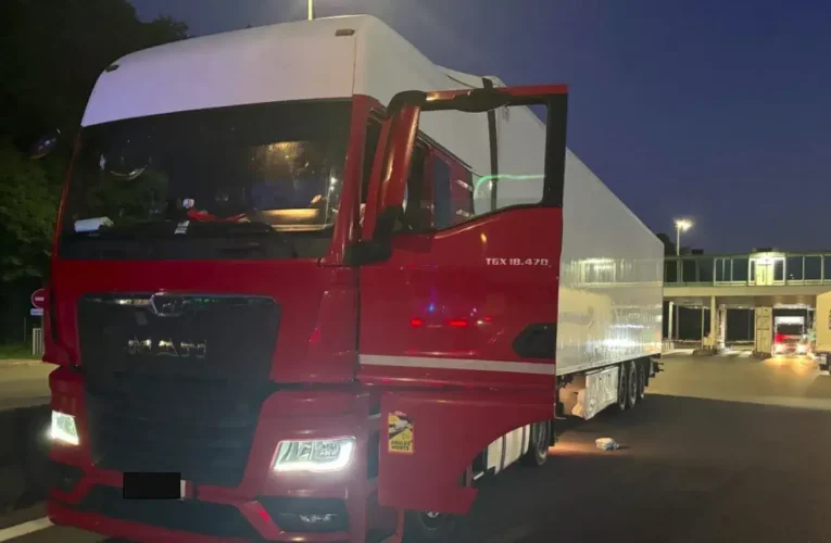 Elaludt a sofőr, reggelre eltűnt 150 liter gázolaj