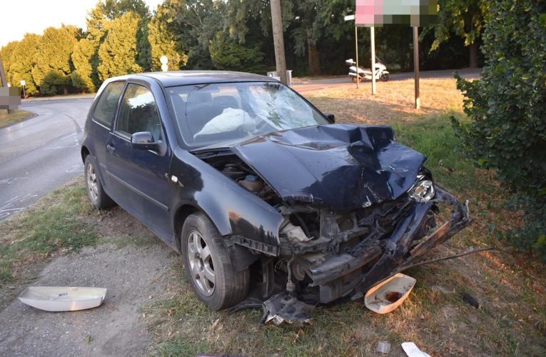 Rendőrmotorossal ütközött a menekülő sofőr Baján