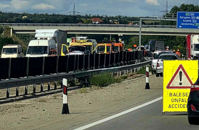 Mindkét irányban torlódás alakult ki