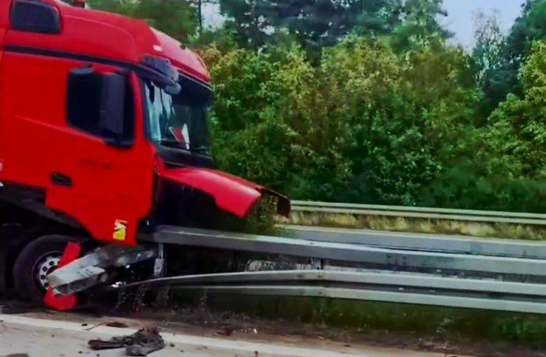 Baleset történt az A2-es autópályán