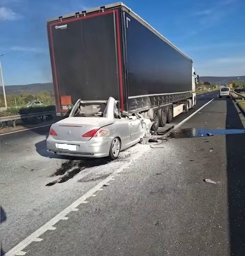 Alig maradt valami az autóból